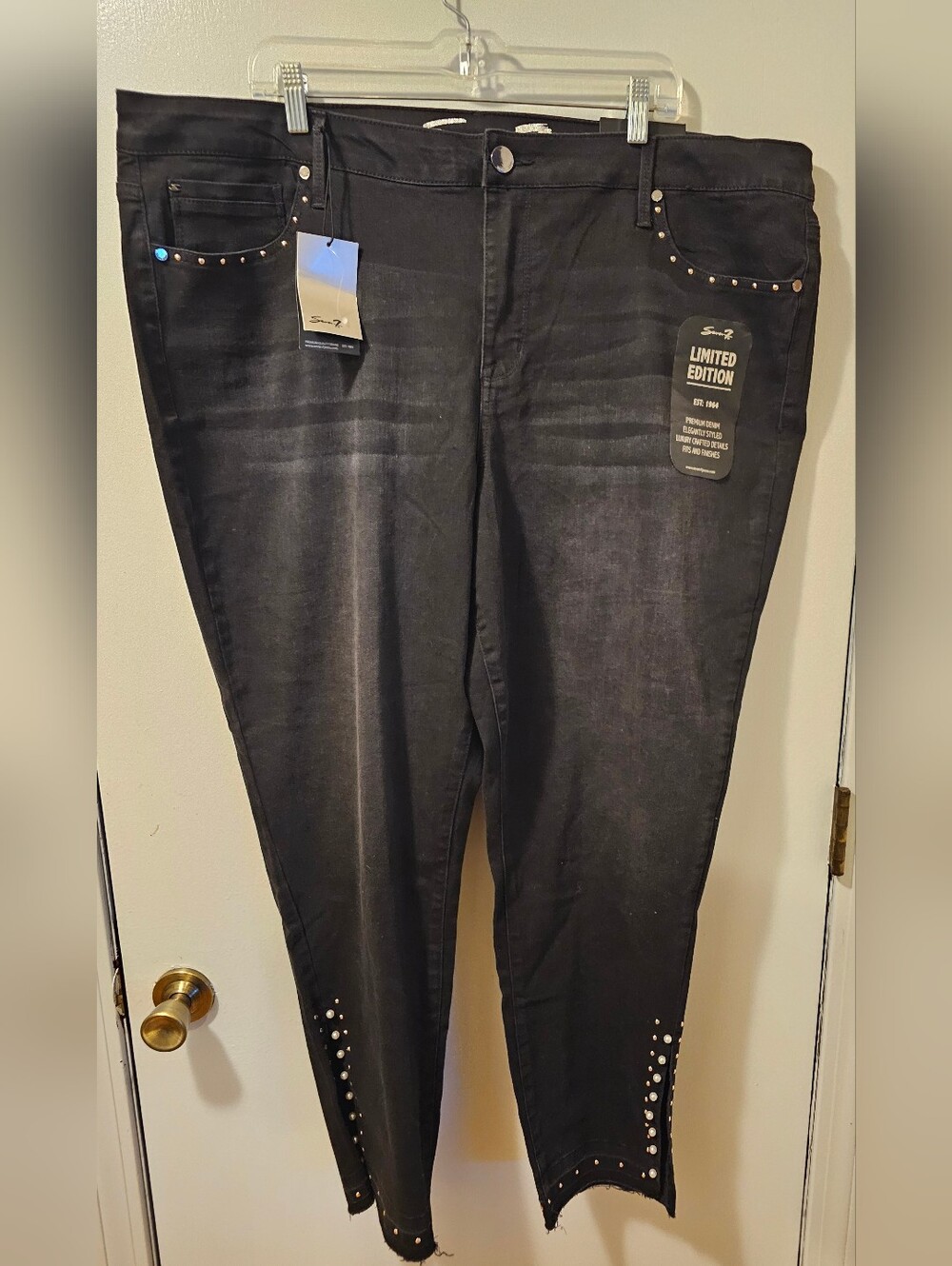 Seven7 Limited Edition Mid Rise Skinny Jeans Pearl Studded Raw Hem Sz 24W NWT